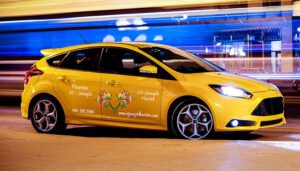 yellow car lettering